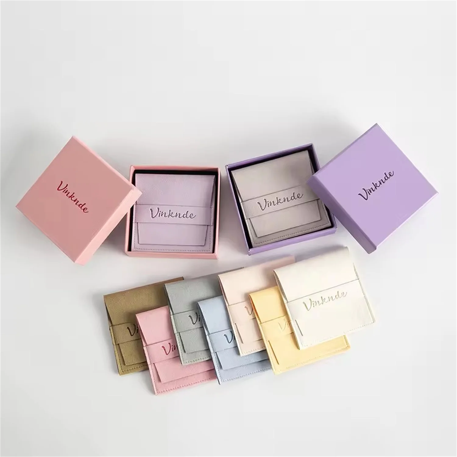 

Custom Logo 9x9x3cm Jewelry Paper Box And 8x8cm Personalized Microfiber Strip Bags Suede Velvet Pouches Rings Earring Organizer