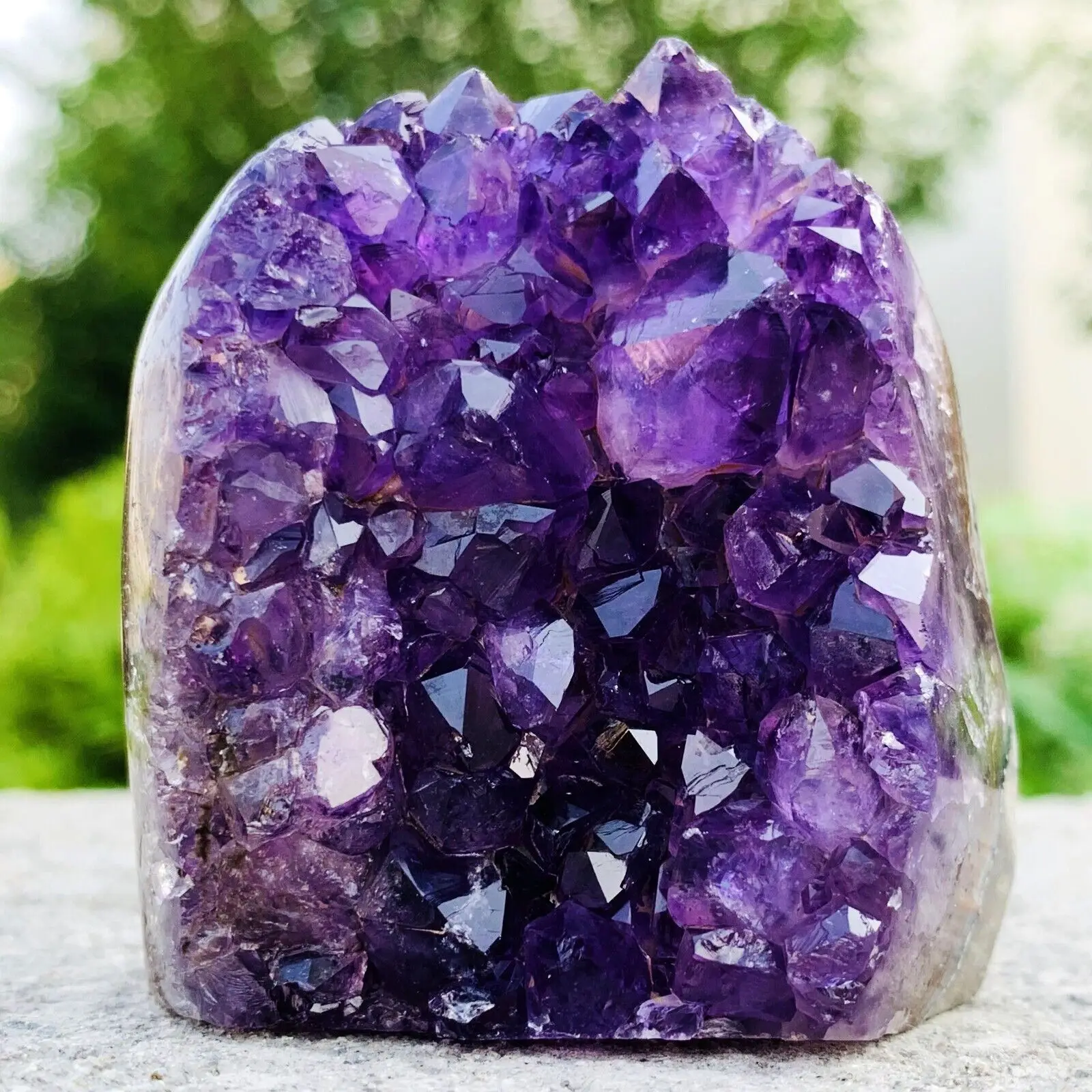 Beautiful Natural Amethyst Cluster Quartz Original Crystal Spirit Energy Therapy Stone Home Decoration Purple Feng Shui Stone