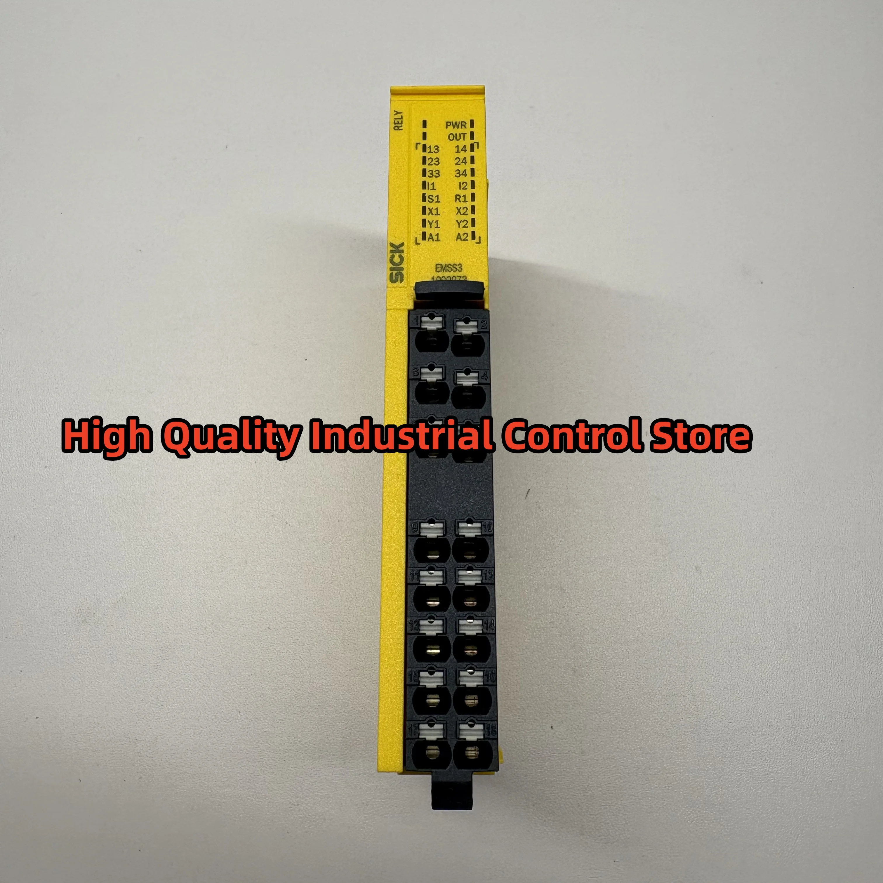 Novo relé de segurança original RLY3-EMSS300 1099973