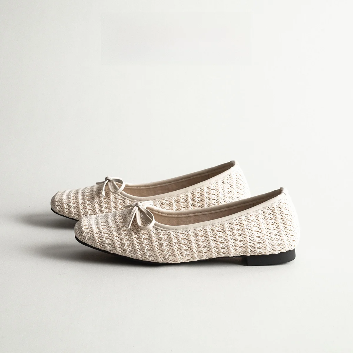 Breathable Casual Women's Flat Bottom Slip-On Ballet Shoes Soft Bottom Woven Hollow out Casual  Knot Holiday Shoes