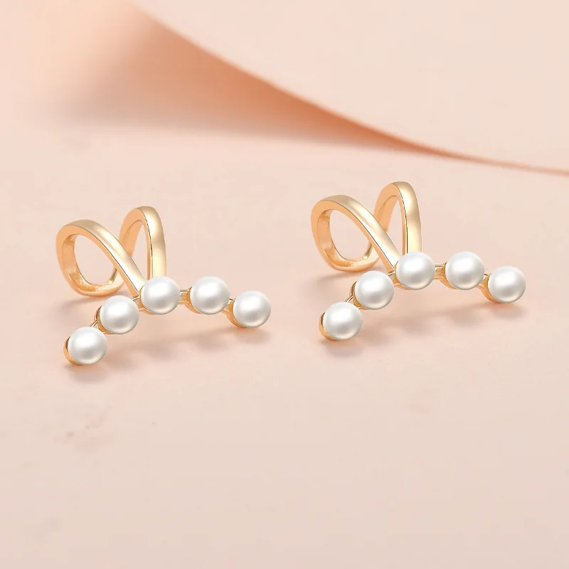 

Fashion Creative Pearl Ladies Earrings Ear Clip Earrings C-Shaped Pearls Do Not Pierce The Ears Fashion Trend Jewelry Gifts