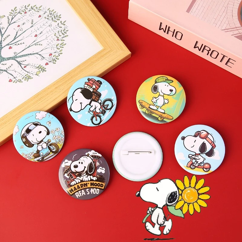 

Snoopy Brooch Decoration Fashion Lapel Pin Accessories Kawaii Cartoon Jewelry Clothes Collar Lapel Pin Anime Peripheral Badge