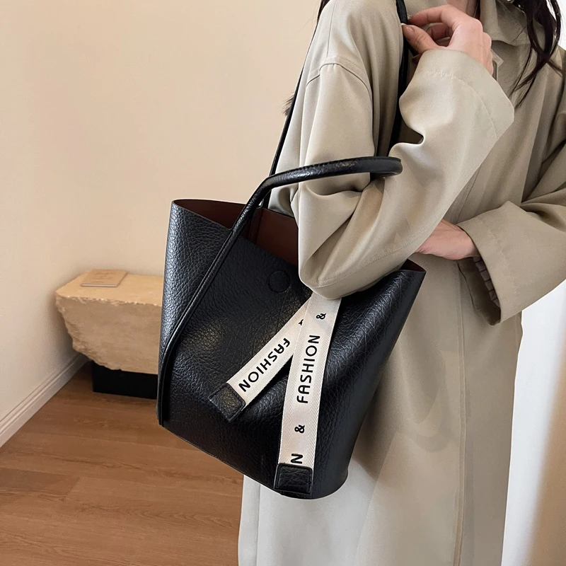 

Полированная дизайнерская сумка через плечо для женщин, роскошная кожаная сумка через плечо, женская сумка-тоут, стильная сумка-мессенджер