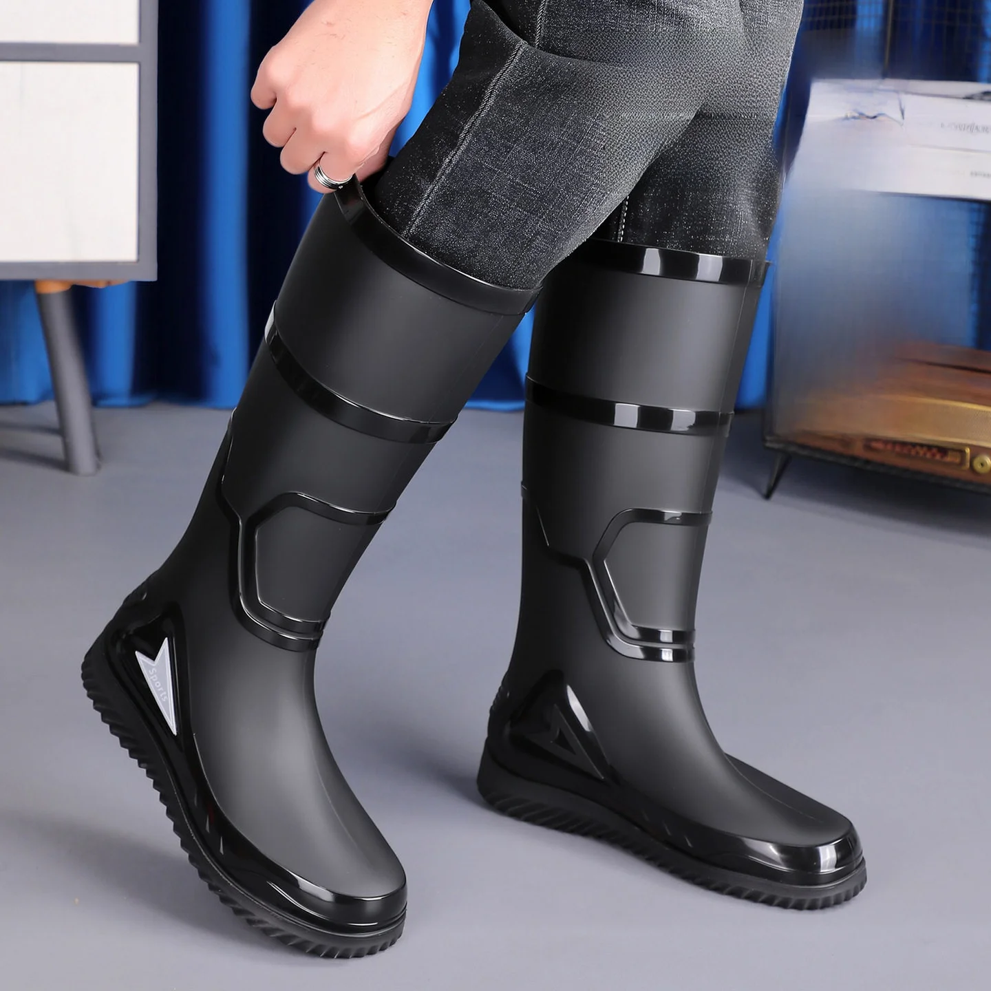 Men's High-Tube Fishing Rain Boots Anti-Snake Comfortable Non-Slip Waterproof Shoes Elastic Mouth Design Easy to Wear And off