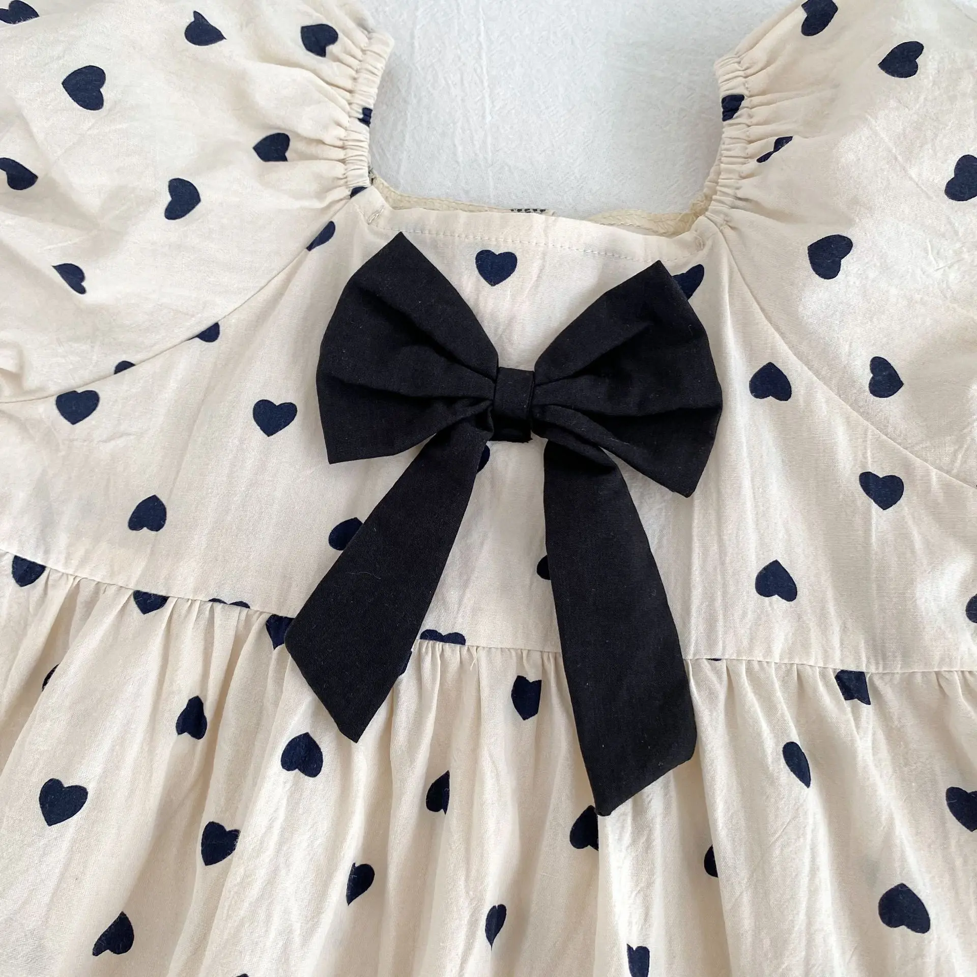 2026 Neues Frühlings-Schwesterkleid 2-6 Jahre Mädchen Partykleid Baumwolle Kinder Herzförmiges Kleid 0-24 Monate Baby Mädchen Kurzarm Bedruckter Strampler – Detail 13
