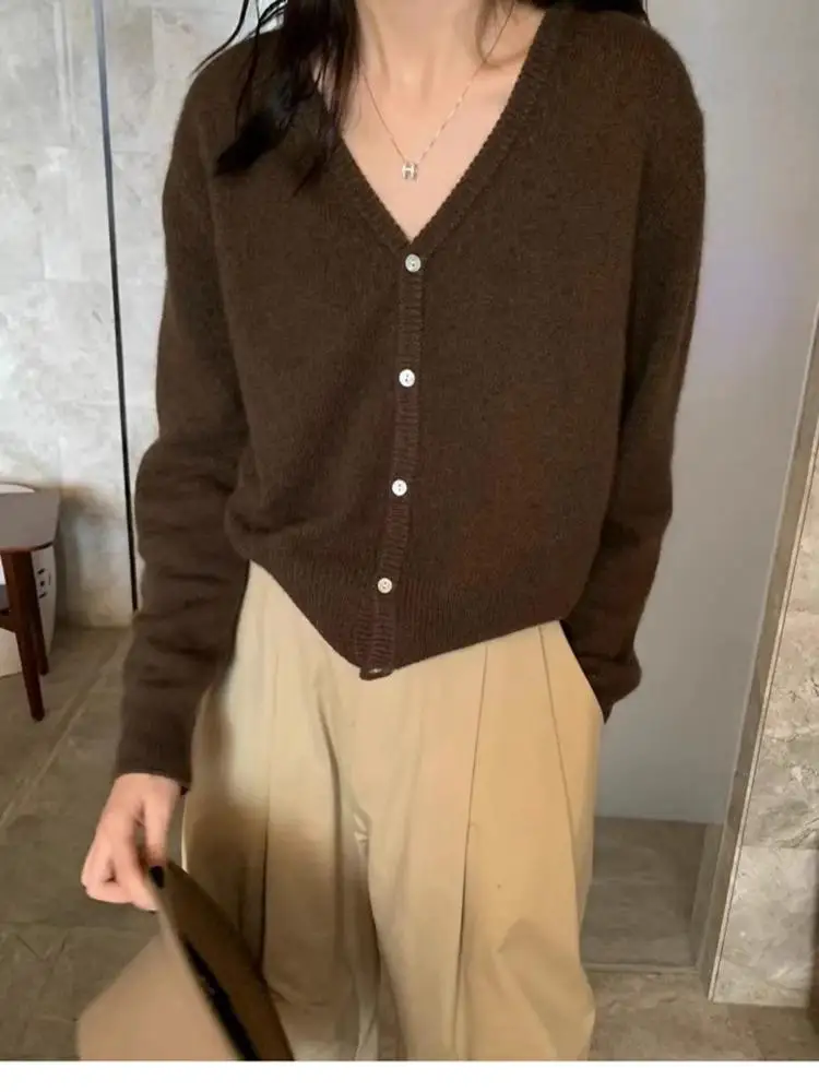 Fall/Winter 2024 New cashmere cardigan women's thin V-neck short loose sweater coat long sleeve wool knitting outside.