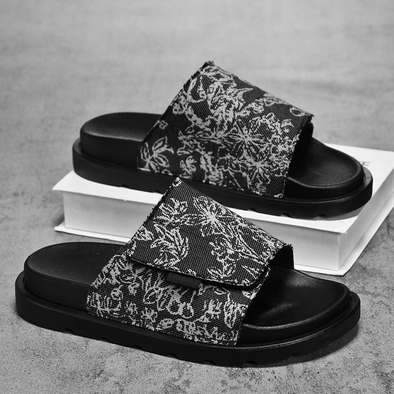 2026 Outdoor Mens Cool Shoes Comfortable and Fashionable Slippers Footwear Youth Solid Colour Sports Man Trendy Anti Slip Sandal