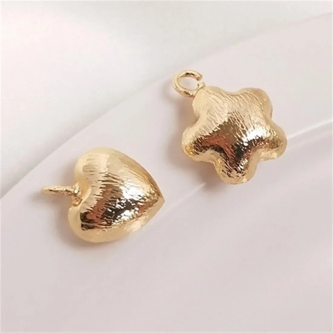 

14K Gold-coated Brushed Heart-shaped Five-pointed Star Heart Flower Pendant Diy Bracelet Necklace Ear Hanging Accessories E010