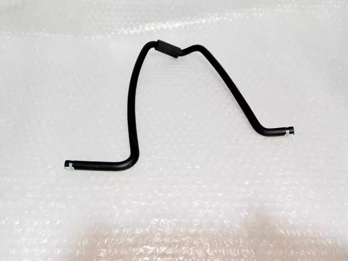 Expansion Tank Connecting Hose, Coolant Reservoir Connecting Pipe Fits Geely Emgrand EC715/EC718 2009-2017