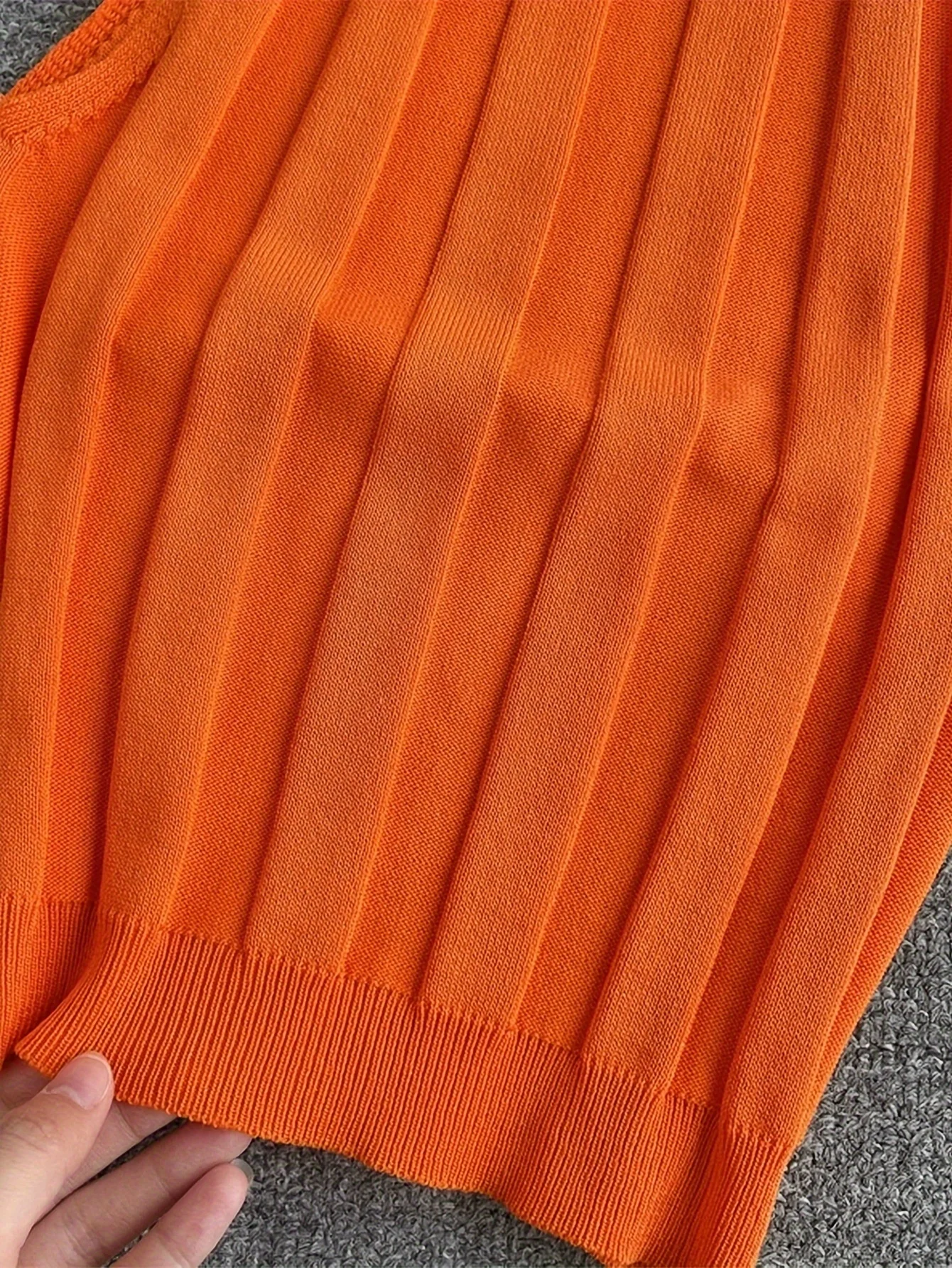 2024 Solid Color Crew Neck Tank Top Vacation Beaded Decor Sleeveless Tank Top For Summer Women's Clothing Crop Top