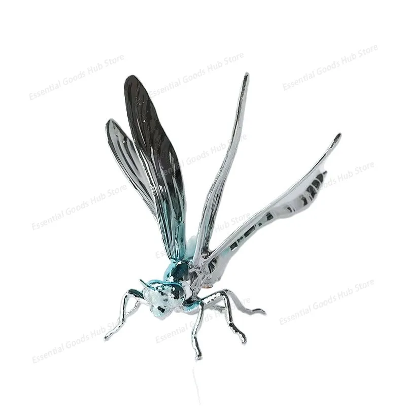 Modern light luxury creative metal insects dragonflies animal ornaments living room coffee table entrance model house home decor