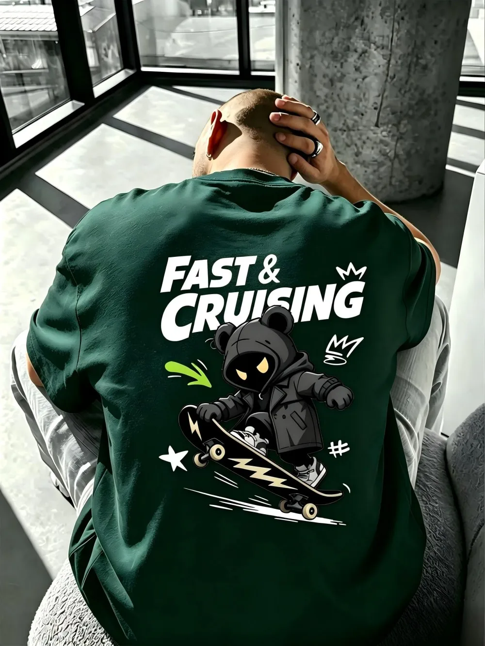 American men's summer skateboarding teddy bear print soft and breathable round neck T-shirt suitable for outdoor street wear