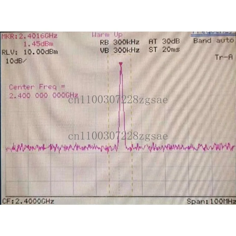 0.5PPM RF signal source 23.5-6000 M point frequency sweep, adjustable amplitude built-in battery