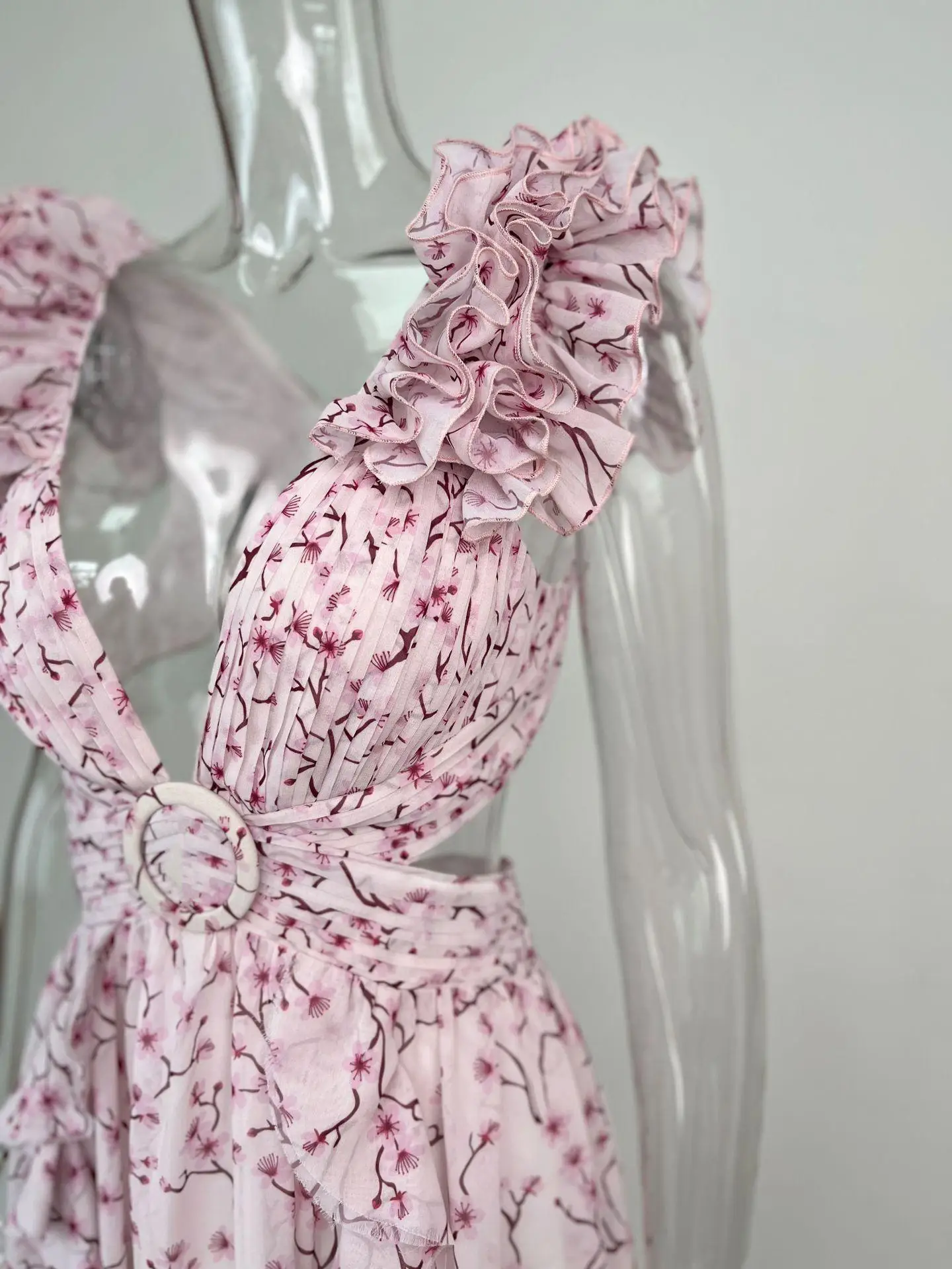New Fashion Sleeveless Hollowed Out Slim Fit V-neck Ruffle Trimmed Floral Backless Dress For Women,3 Colors