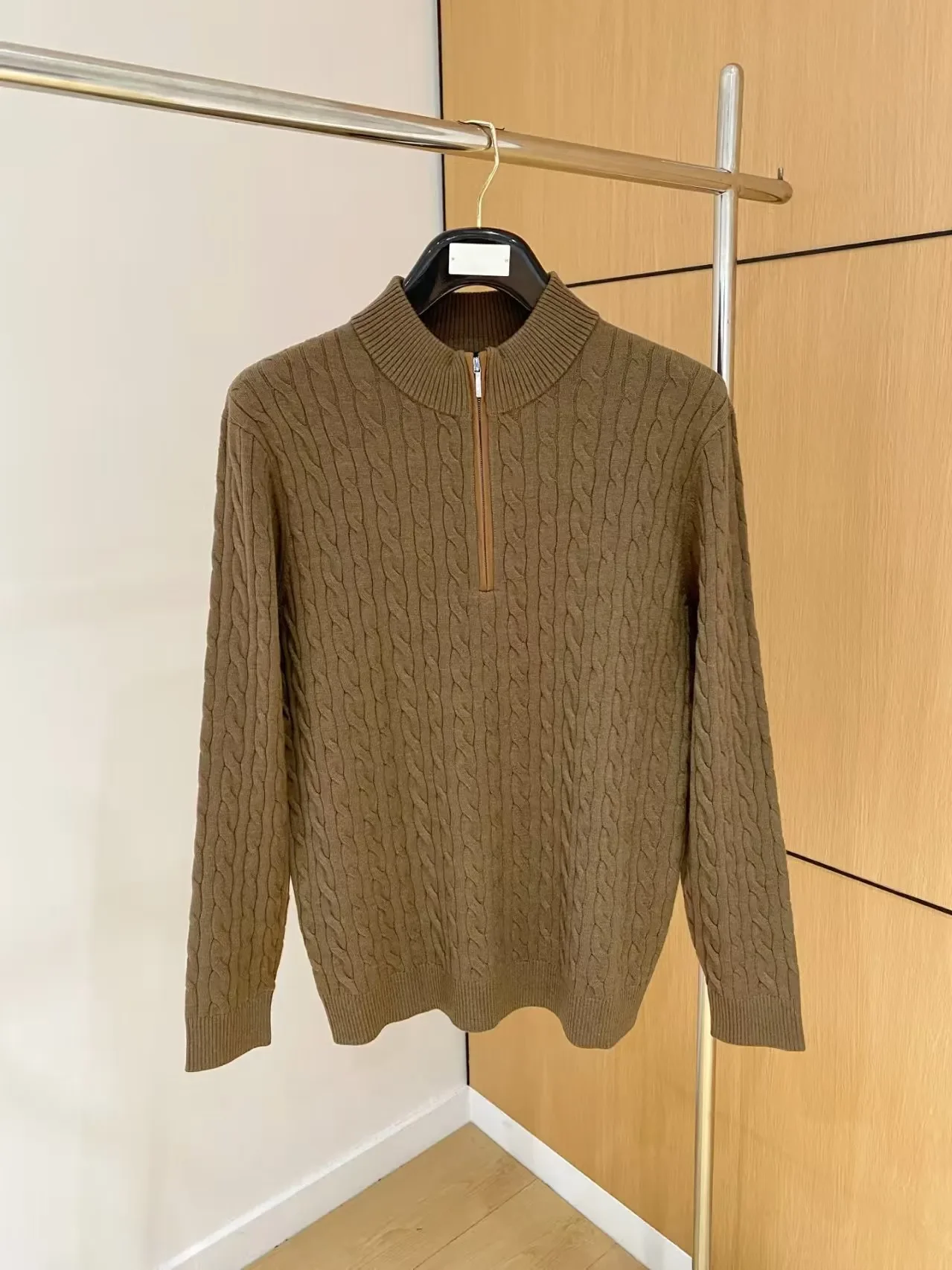 سترة كاجوال من الصوف المخلوط بنصف سحاب وياقة واقفة من LP 25aw