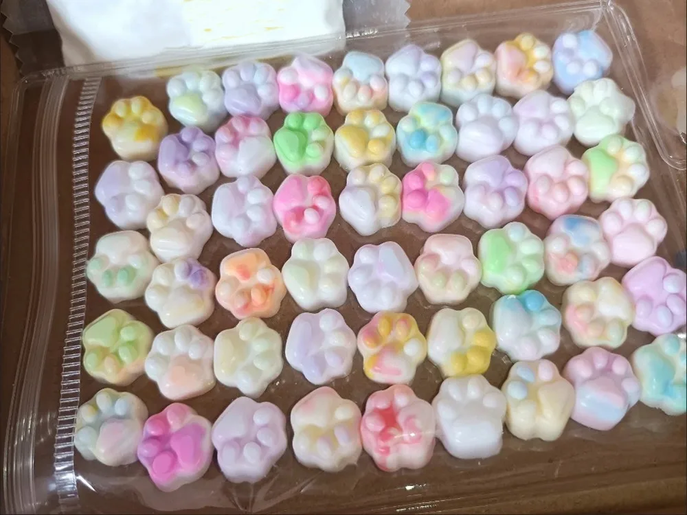 50 個のカラフルなミニ猫の足かわいいソフトカラフルなキャンディ猫の足抗ストレスストレスリリーフおもちゃ遅いリバウンド減圧おもちゃ