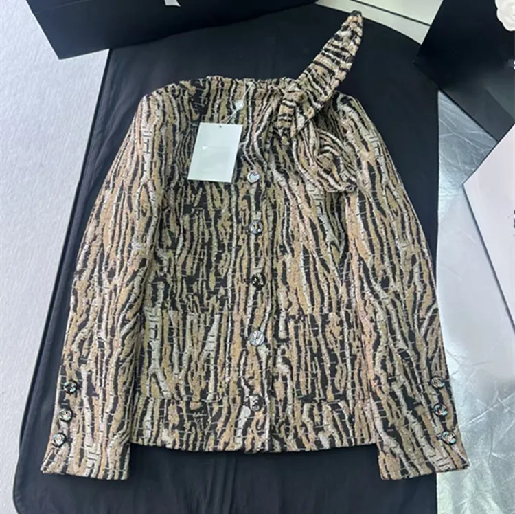 Customization European and American women's clothing 2026 winter new styles Long-sleeved leopard print tweed coat and dress set