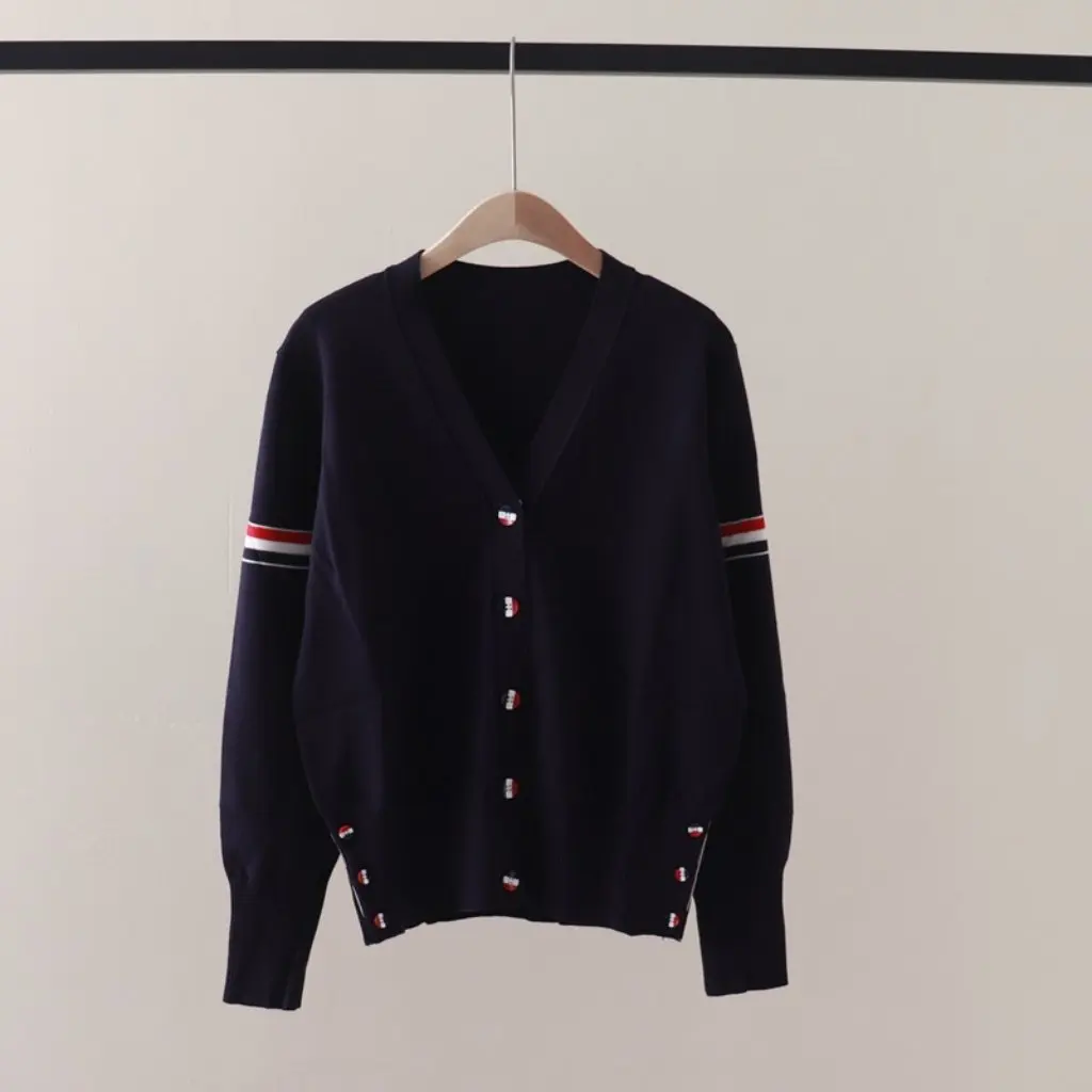 

Preppy Style Long-Sleeved Knitted Cardigan Sweater Jacket Double-Sided Webbing V Neck Loose Fit Autumn Winter New Arrival