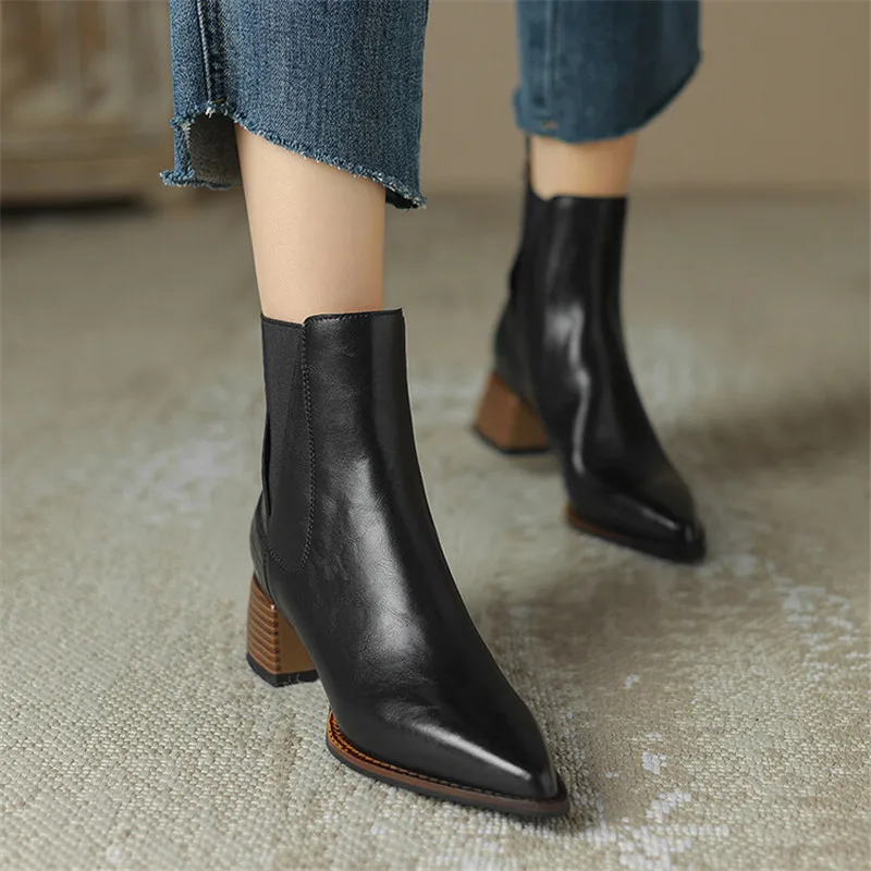 2023 New Autumn Split Leather Women Boots Pointed Toe Ankle Boots for Women Winter Boots Women Retro Chelsea Boots Zapatos Mujer