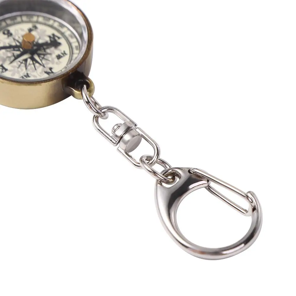 

Hiking Outdoor Keychain Zinc Alloy Travel Gift Vintage Pendant Portable Camping Compass Key Ring Pocket Compass Mini Compass