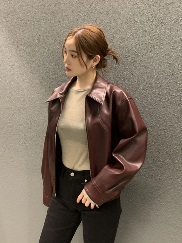 Elegancki płaszcz damski ze skóry PU w stylu retro na jesień i zimę, z długim kołnierzem, casualowy, uniwersalny, idealny do pracy i na co dzień.