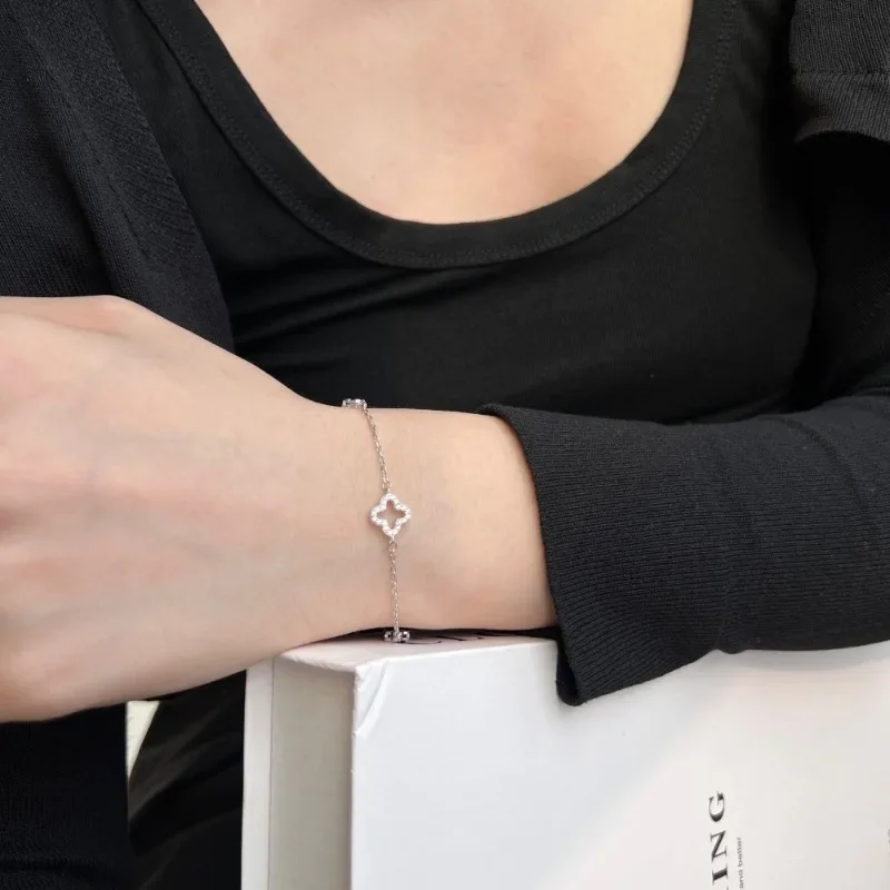 Glanzende U S925 Zilveren Uitgeholde Klaverarmband Voor Vrouwen Geplatineerde Fijne Sieraden Cadeau