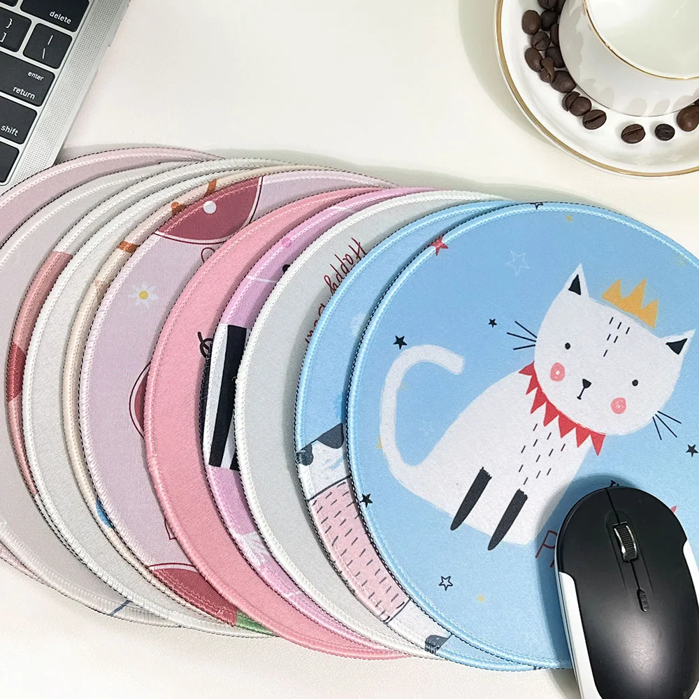 Small Round Cute Mouse Pad With Cartoon Prints Durable Stitched Edge Non-Slip Rubber Base Portable Mouse Mat for Laptop PC