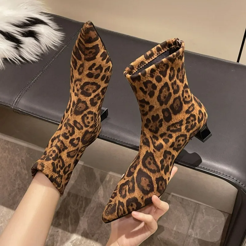 Large Size Fashion Boots Women Mid Heel Toe Back Zipper Short Boots Women 2026 Winter Sexy Pointed Toe High Heel Party Boots