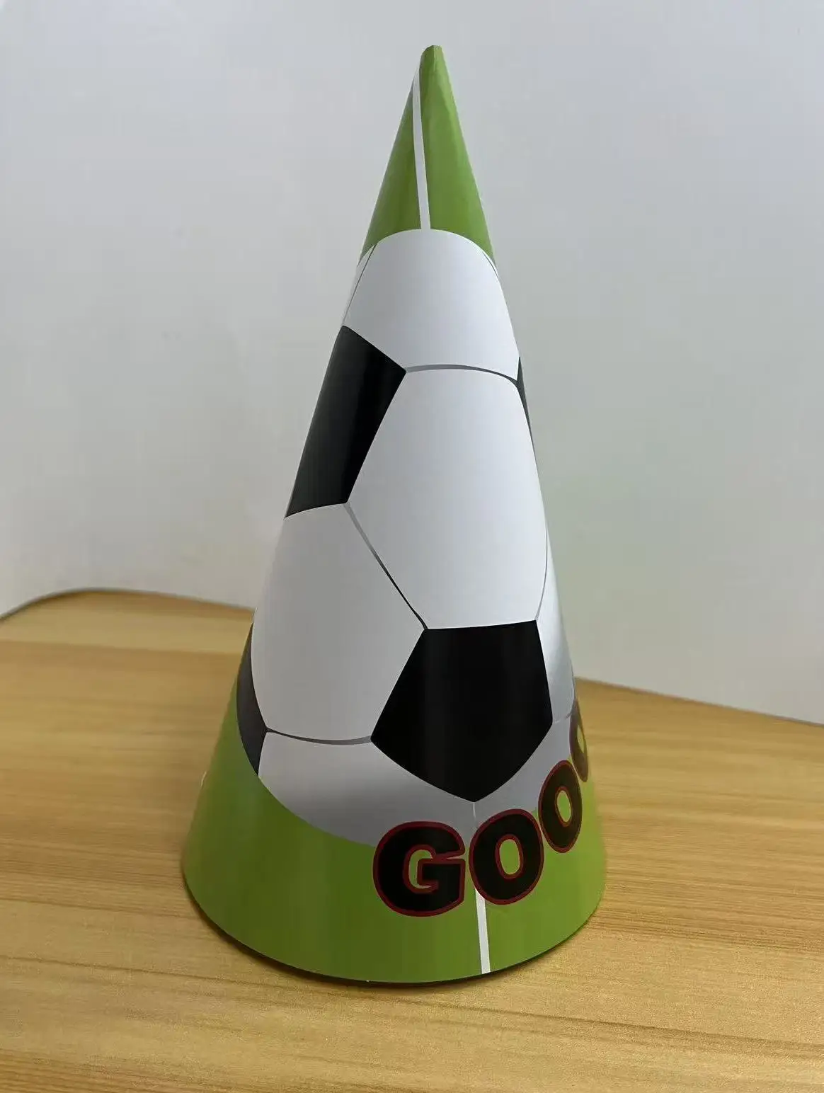 

6-Piece set of soccer party hats children's birthday party headwear soccer party decorations