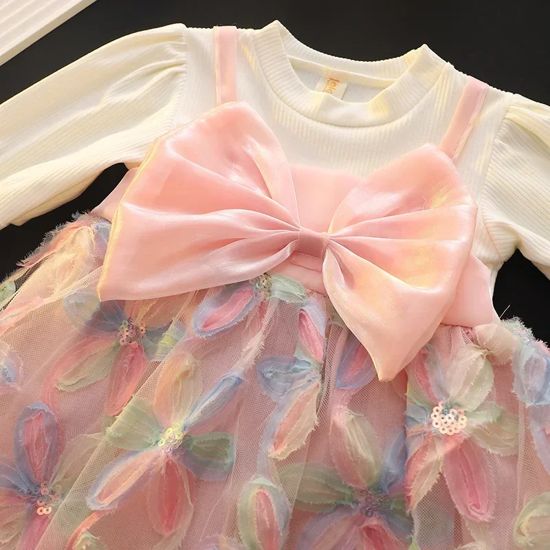 (Girls 0-3 Years Old) Spring and Autumn New Girls\' Dress Bow Flowers Hand-painted Wind A-line Dress Crew-neck Fake Two Pieces