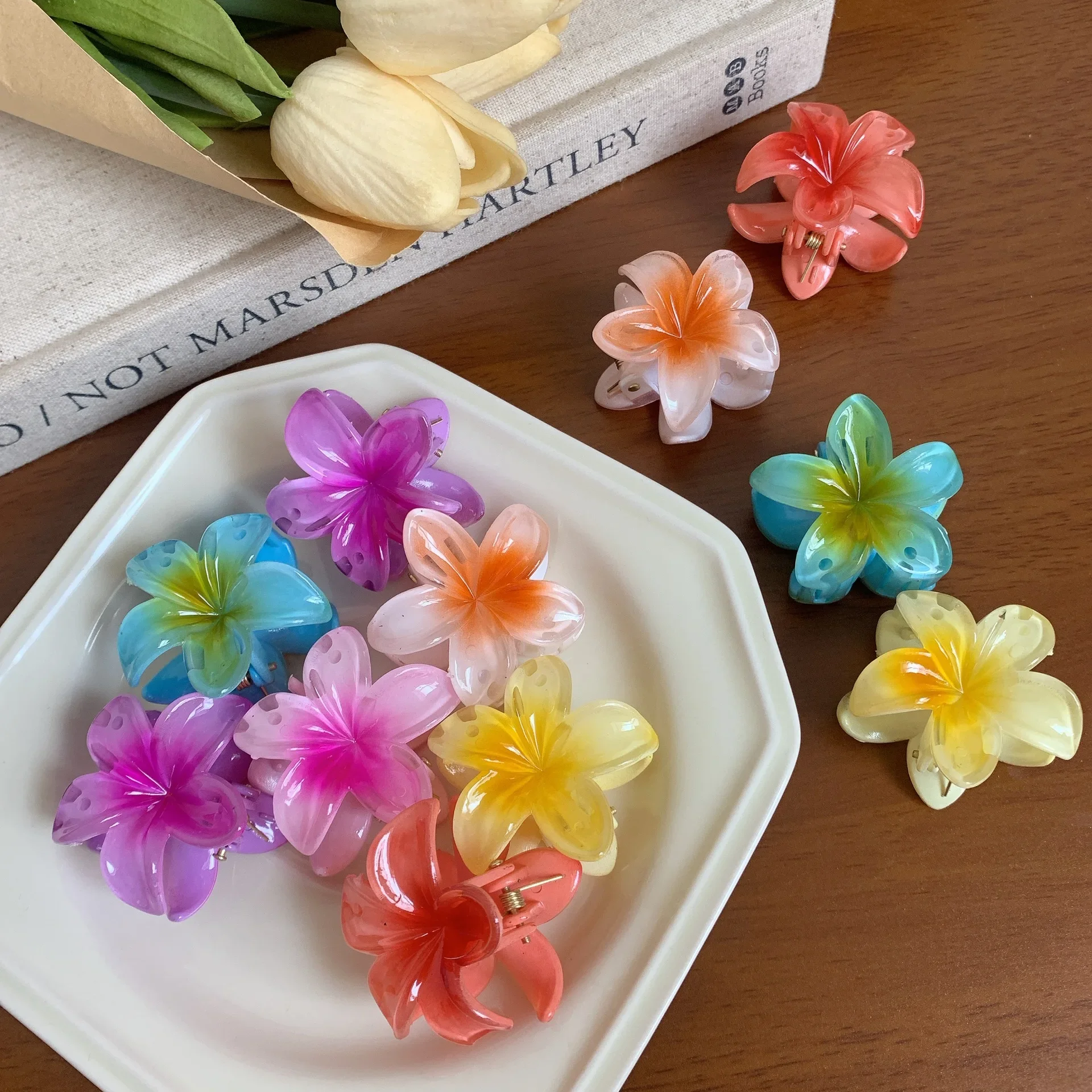 New 6Pcs Gradient Hair Clips Flower Hair Claws Small Size Fashion Headwear Hairpin Crab Barrette Hair Accessories for Women