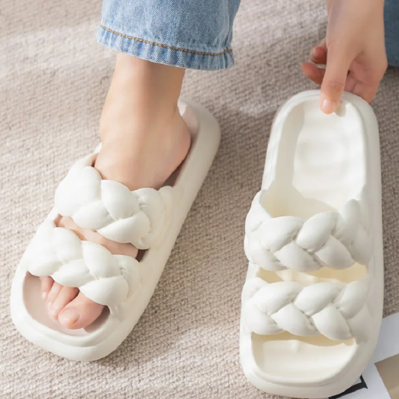 2024 Summer Slippers Women Indoor Shower Slippers Thick Sole Soft EVA Couples Home Floor Shoes Fashion Street Slides Flip Flops