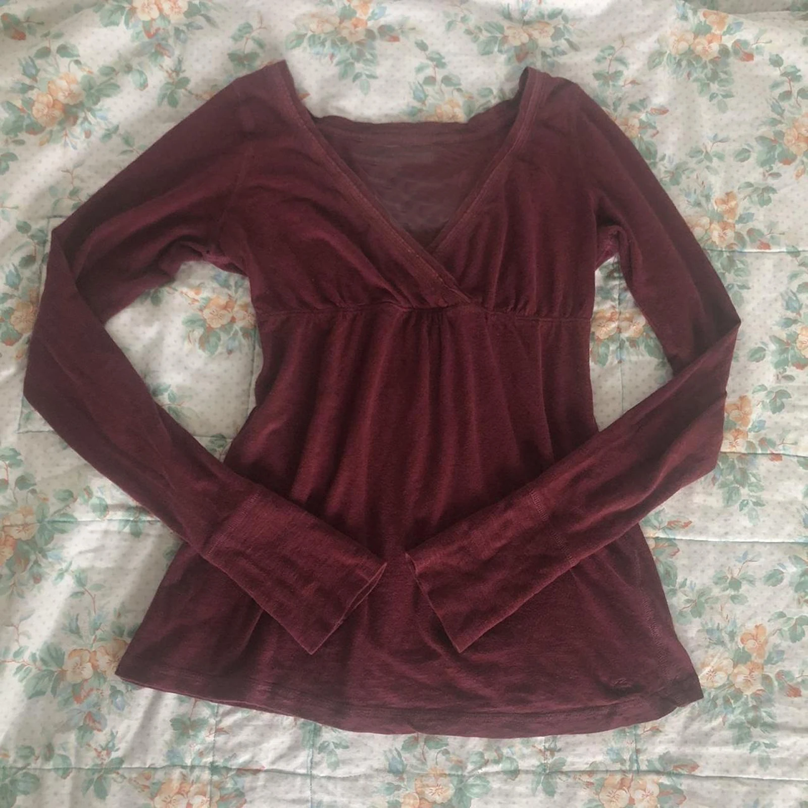 

Женские осенние футболки Y2k Fairy Grunge, рубашки с длинными рукавами и v-образным вырезом, облегающие укороченные футболки, топы для девочек, винтажные эстетические топы, одежда