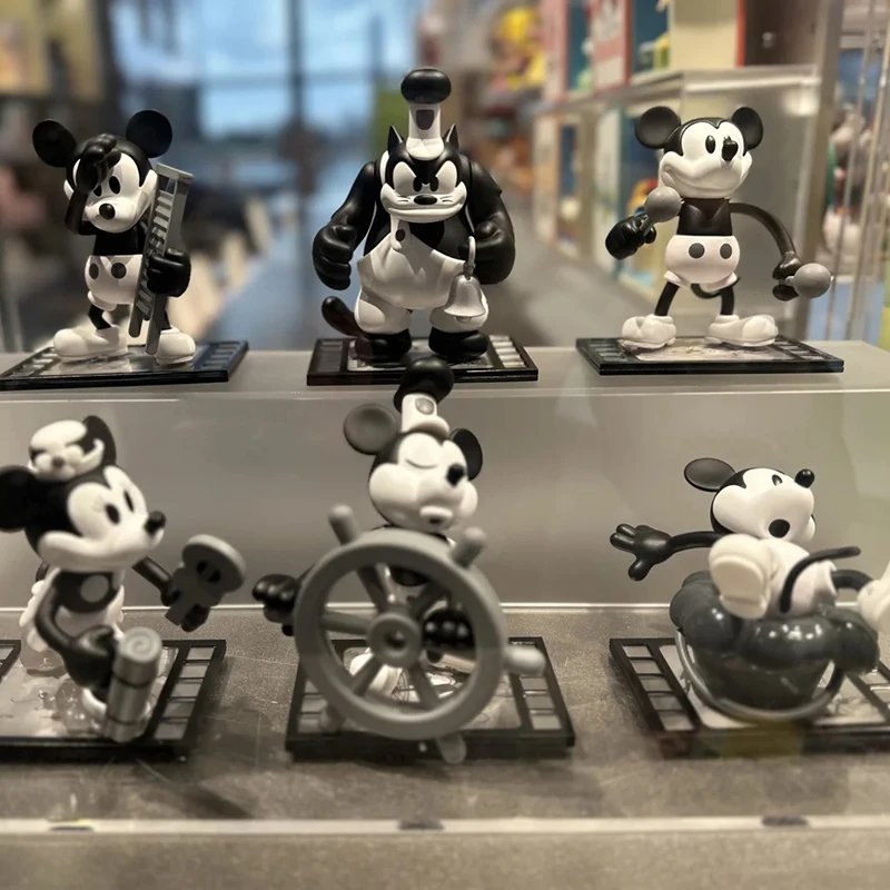 Disney Mickey Mouse Mini Figures Mickey Steamboat Anime Action Figures Trendy Fun Color-Changing Cute Model Toy Children's Gifts