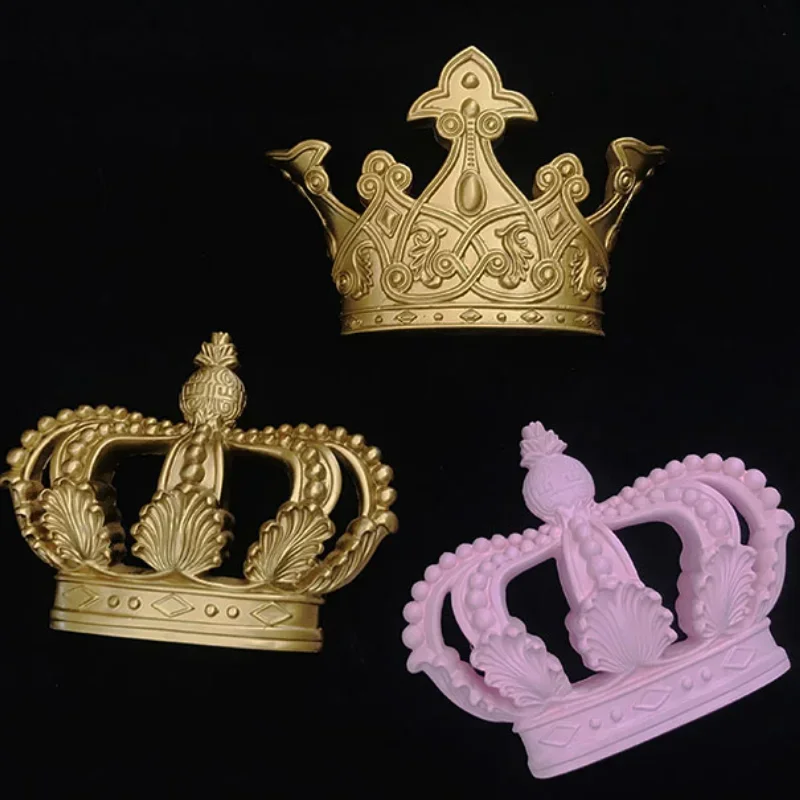 European Vintage Pendant Crown Wall Decor Background Wall Ornament Crown Ornament High Density Eco Friendly Resin Waterproof