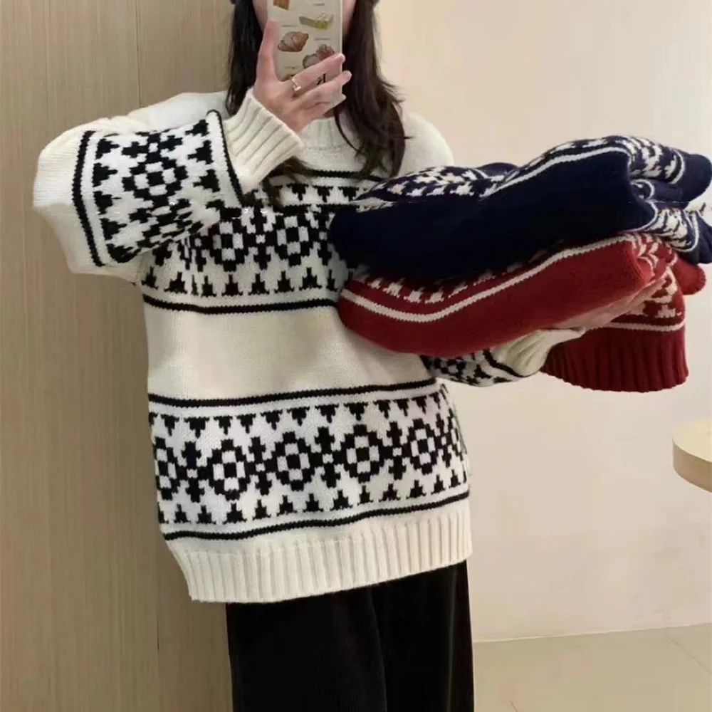 Women's 2024 New Autumn Winter Vintage Jacquard Weave Sweater Drop Shoulder Long Sleeves Loose Fit Pullover Casual Christmas Top