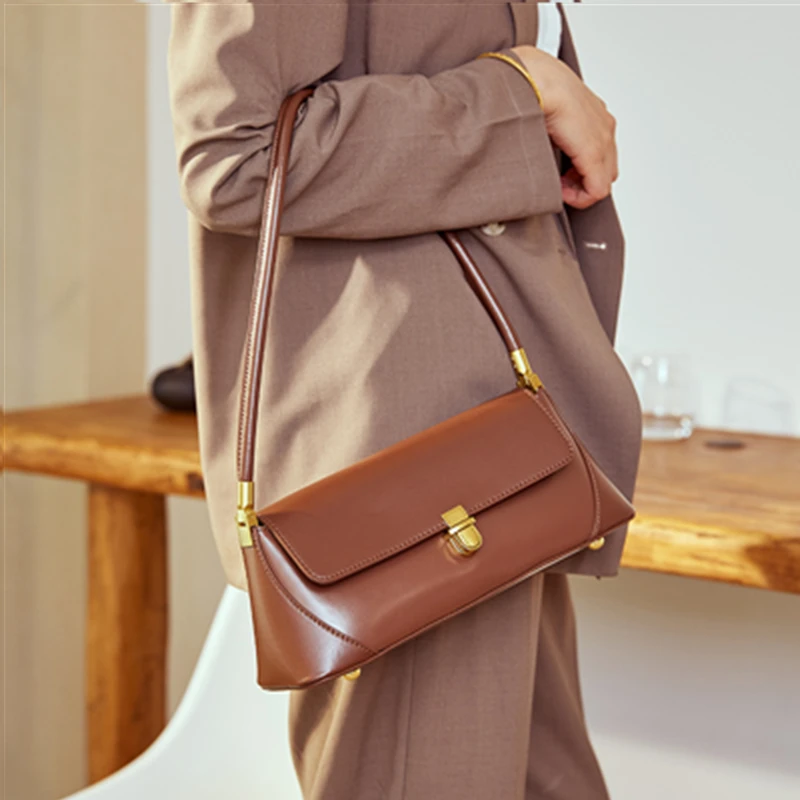 

Toptrends Cowhide Genuine Leather Underarm Shoulder Bags For Women 2025 Luxury Designer Female Tote Purses Flap Ladies Handbags