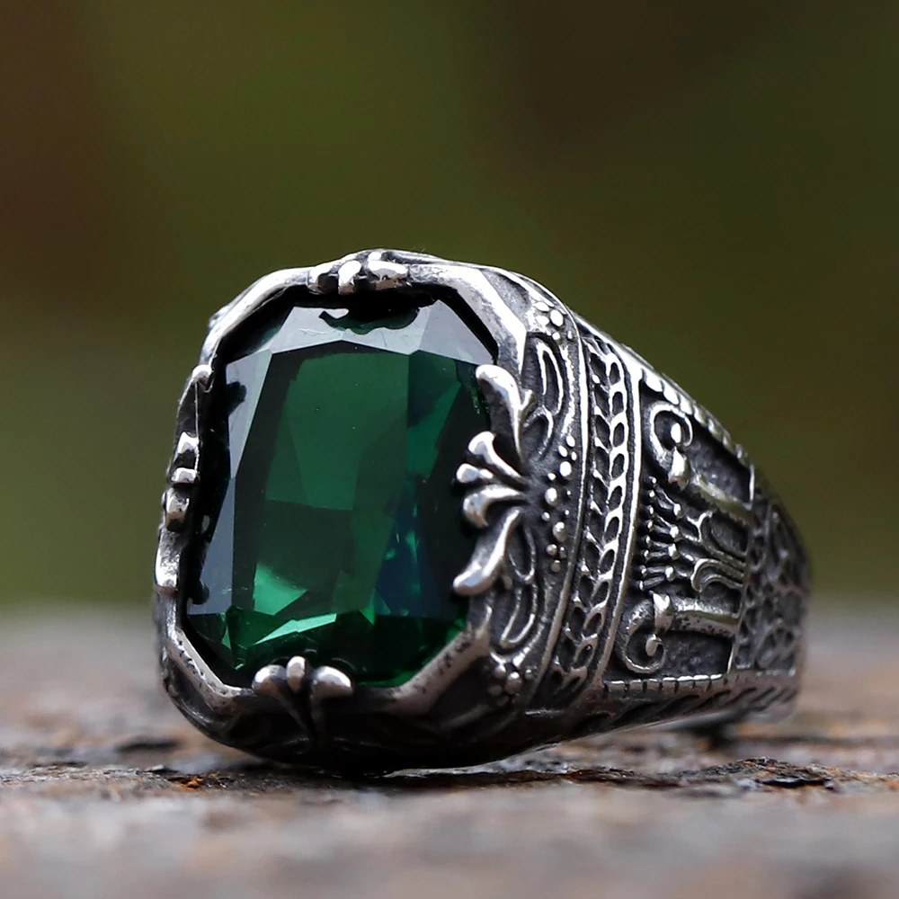 New Men Stainless Steel Fashion Crown Totem With Green Zircon Ring Geometric For Anniversary Party Wedding Luxury Jewelry