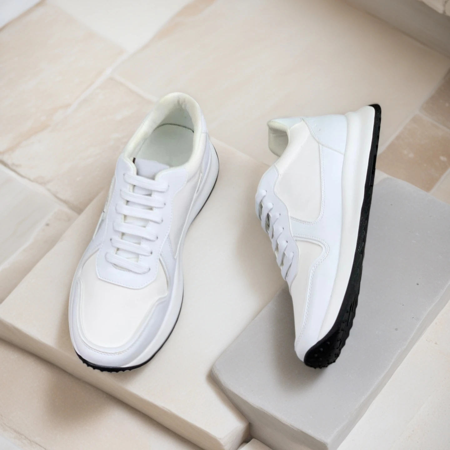 

Handmade Casual Sneakers Top Grain Cowhide Leather Outdoor Running Sport Shoes Holiday Gifts Spring Luxury Brand Men's Shoes