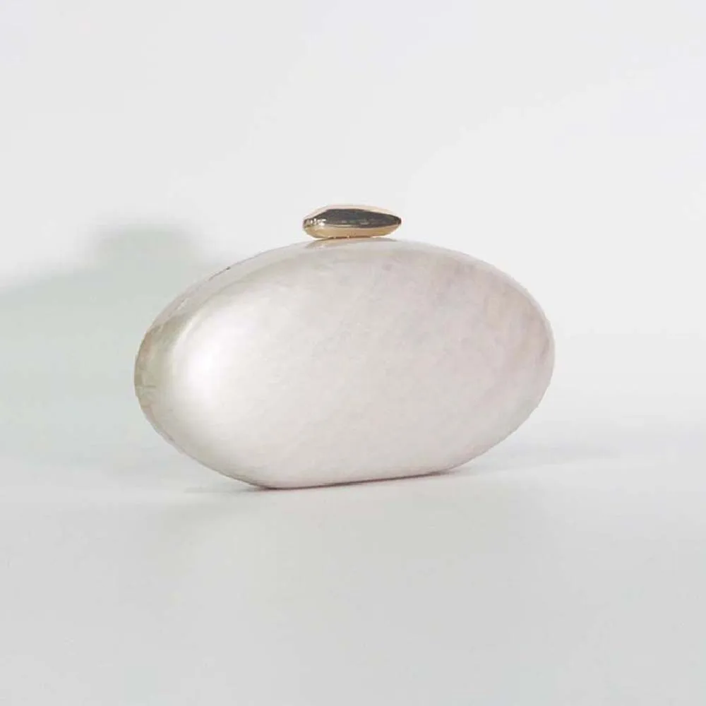 حقيبة يد نسائية بيضاوية من الأكريليك للسهرة حقيبة كروس عادية فاخرة بسلسلة طويلة تناسب الهاتف لحدث حفلات الزفاف والولائم