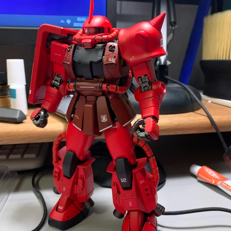 Hg 1/144 Cucuruz Doan Island ZAKU II Char مخصص الميكانيكية التجمع نموذج روبوت عدة عمل أرقام نموذج تزيين العصرية اللعب الهدايا