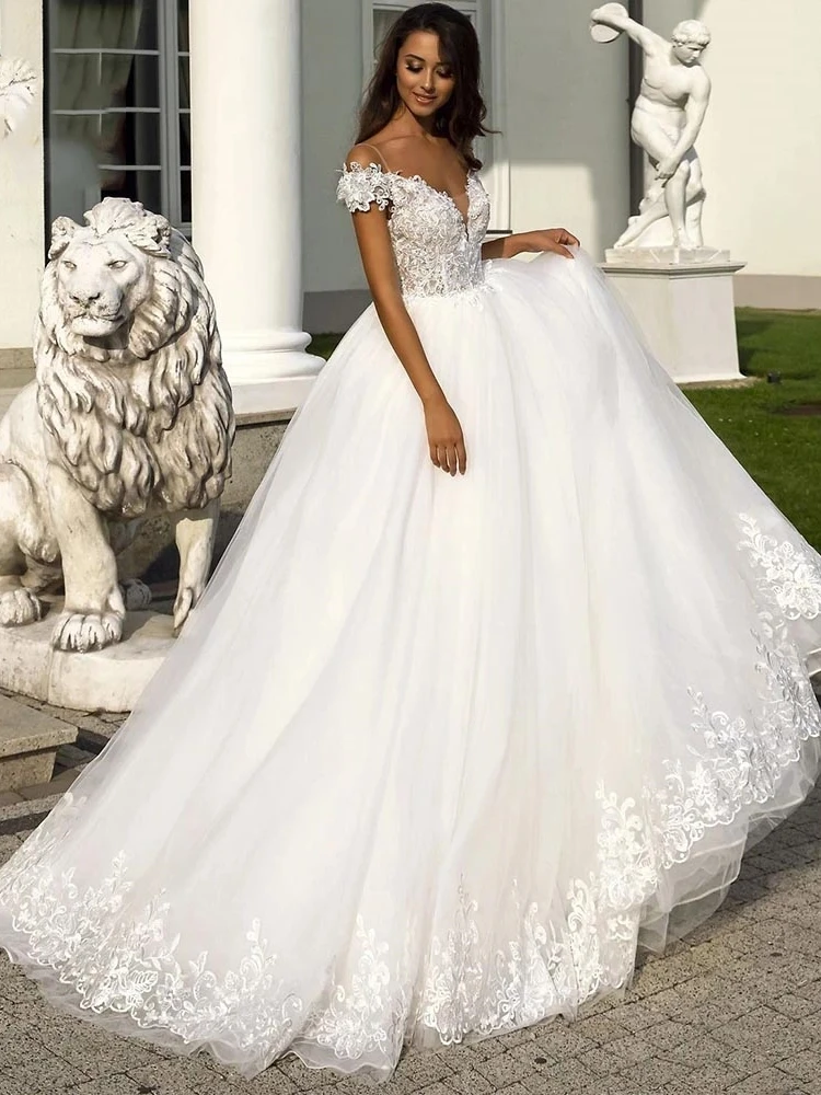 Romantic Wedding Dresses 2024 Deep V-Neck Sexy Bridal Gowns 2023 Lace Appliques Sleeveless Vestidos De Novia Vintage Robes 2024