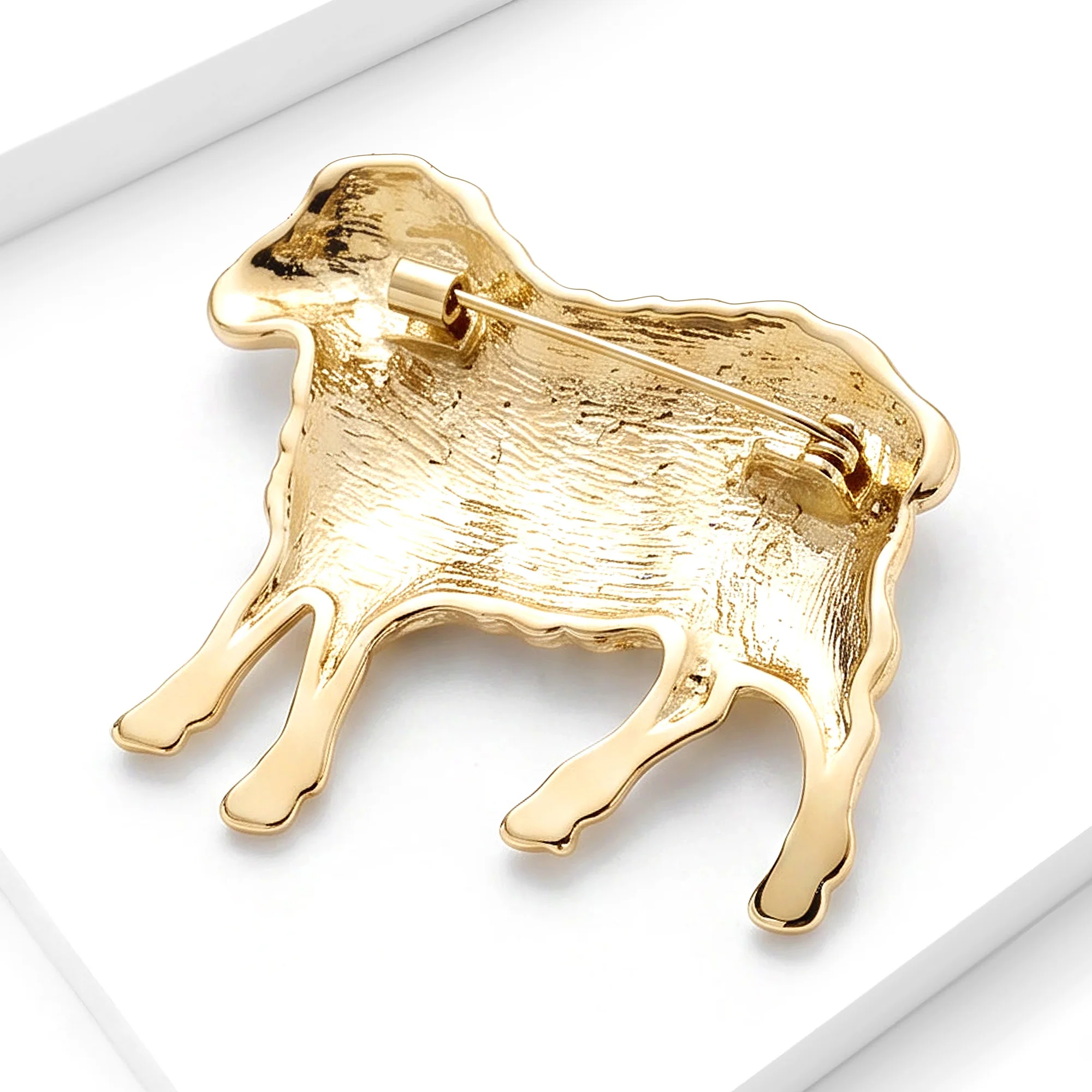 Beaut&Berry Luxury Enamel Sheep Brooches for Women Unisex Zodiac Animal Pins Casual Party Jewelry Accessories Gifts Decoration