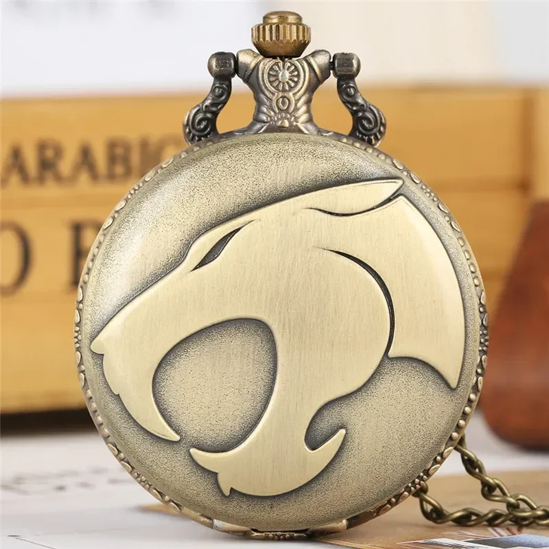 Vintage Antique Engraved Leopard Head Pocket Watch Analog Quartz Movement Unisex Necklace Chain Watch Unique Animal Design