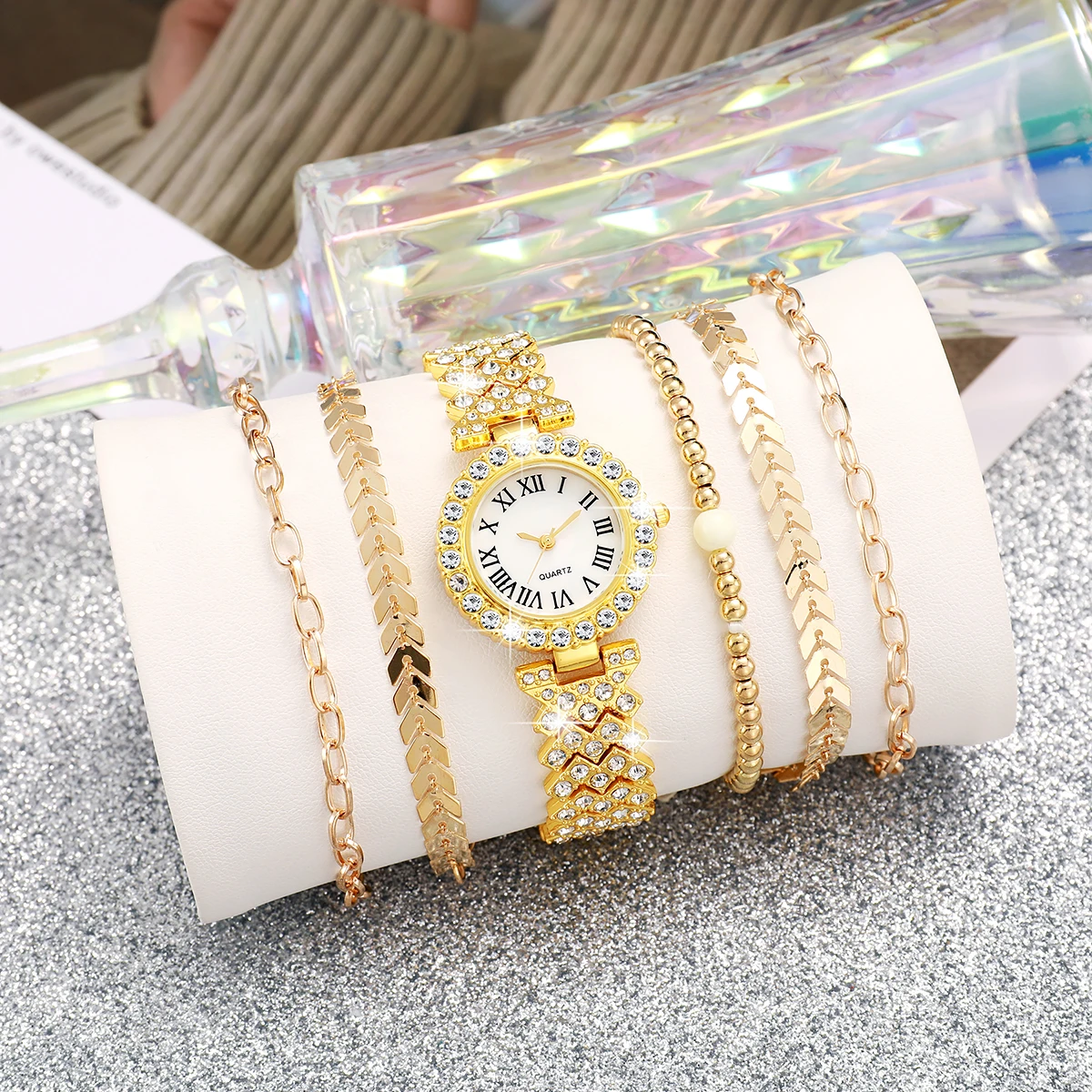 

No gift box; Fashionable luxury full diamond ladies' watch wheat ear bracelet 6-piece set