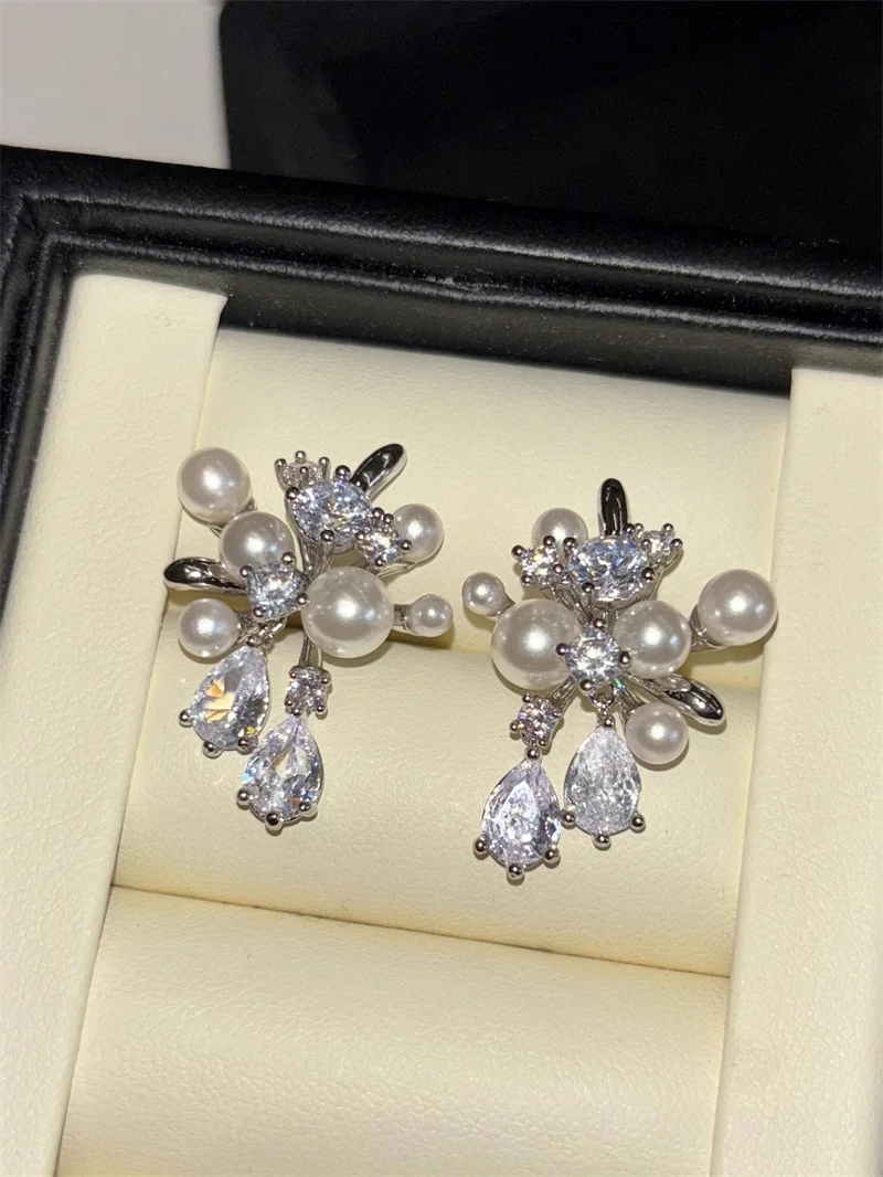 French Pearl Water Droplet Zircon Earrings for Women Fashionable Vintage Firewo Exquisite OL Daily All-match Jewelry Gifts