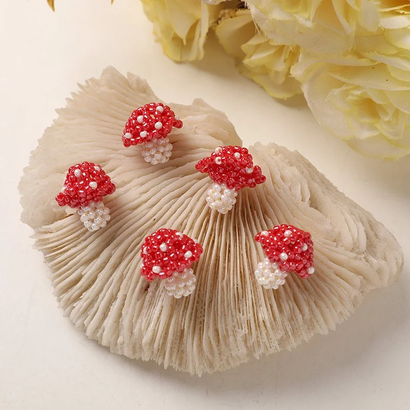 Min order 20pcs/lot color glass beads handmade weave cartoon mushroom shape beads diy jewelry garment hair accessory