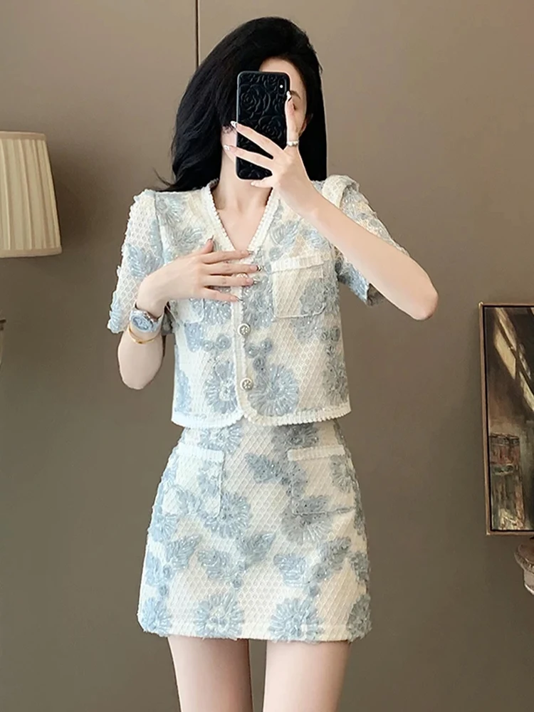 

Small fragrance style temperament women's 2025 summer new Chinese style V-neck top short skirt elegant commute two-piece set