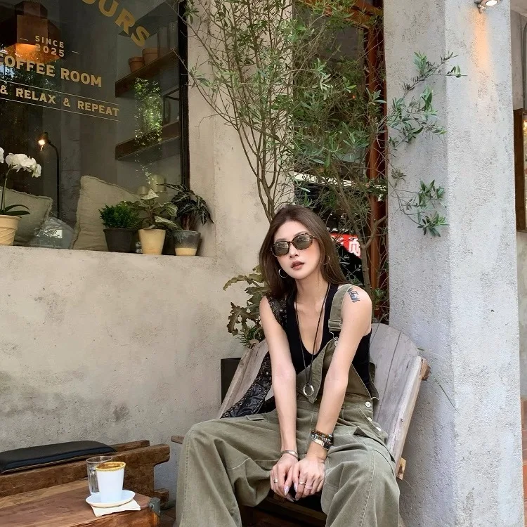 

Casual High Waist Wide Leg Jeans Overalls Women's Loose Fit Denim Bib Pants Casual Knife Dungarees Spring Autumn Winter