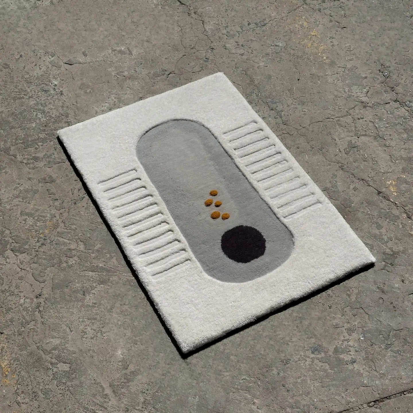 VIKAMA Creative Fun Squat Toilet Carpet Abstract Trendy Bedroom Bedside Bathroom Doorway Carpet Home Decoration